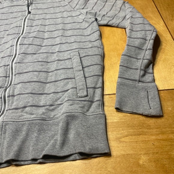 Lululemon Gray Stripe Rollin With My Omies Hoodie Sweatshirt Size XL - Picture 3 of 15